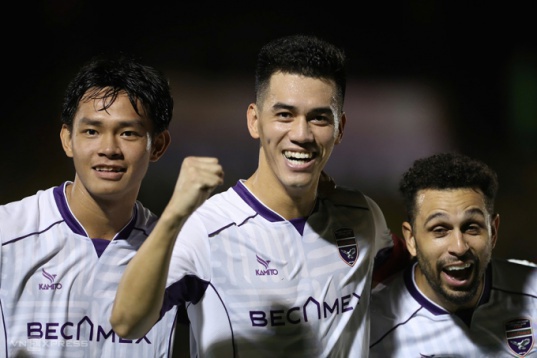 Tiến Linh ghi ba bàn sau hai trận ở V-League