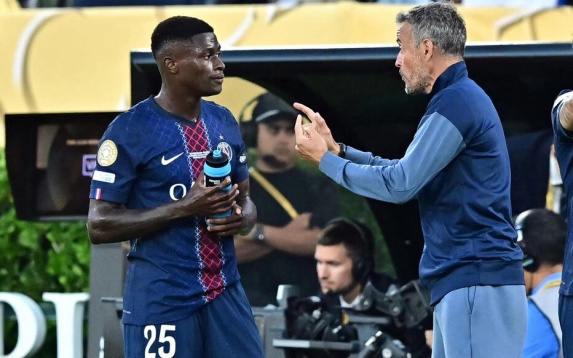 HLV Enrique: 'PSG khó tạo cơ hội trước Botafogo'