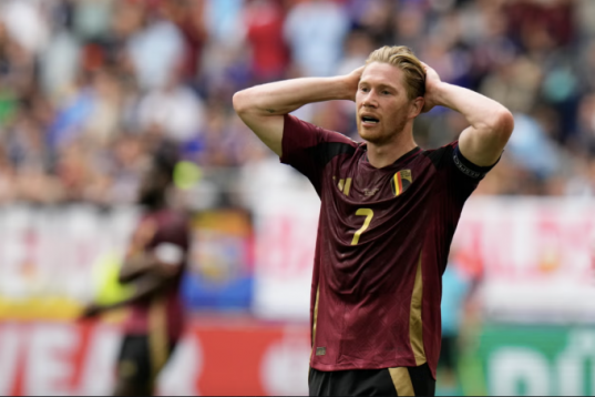 De Bruyne bức xúc khi bị hỏi về 'thế hệ vàng' Bỉ