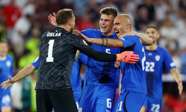 Xác định 11 đội vào vòng 1/8 Euro 2024