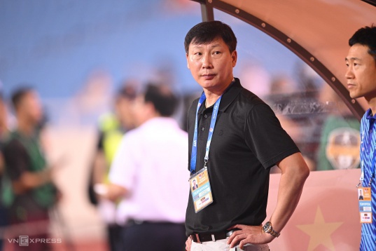 HLV Kim Sang-sik: 'Tôi xin lỗi vì không thể thắng Nga'