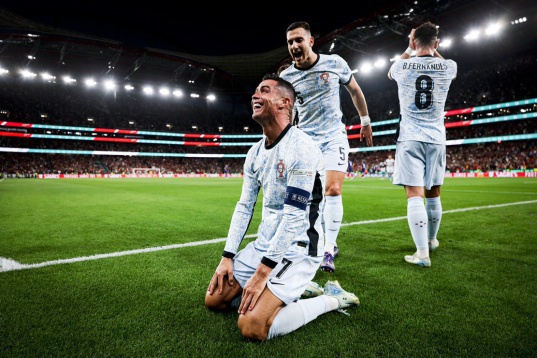 Ronaldo chia sẻ về kỷ lục 900 bàn, ai cũng nể sự phấn đấu