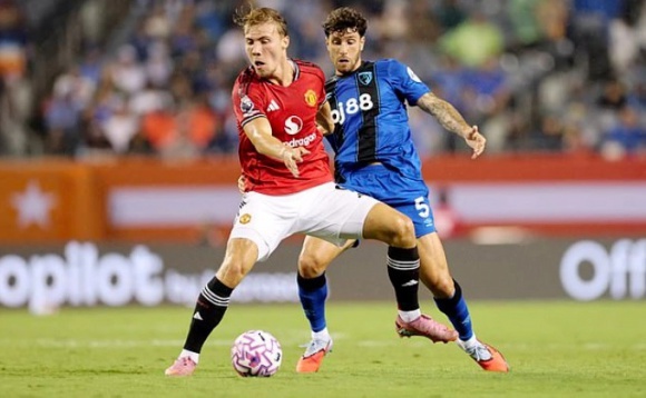 Hojlund ghi bàn, Man Utd thắng đậm
